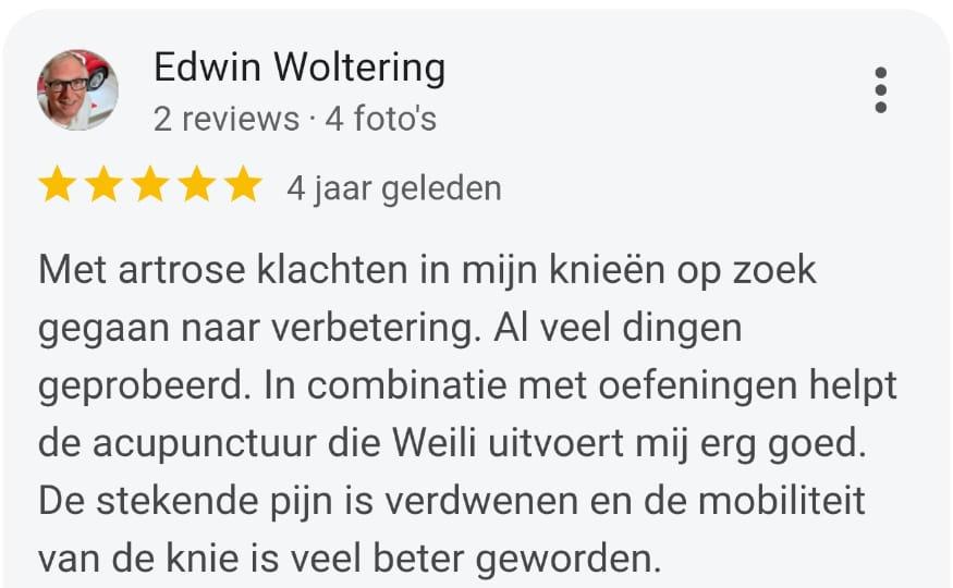 Google-review van Edwin Woltering over knieklachten